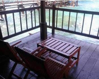 Pulau Ayer Resort And Cottages Джакарта Экстерьер фото
